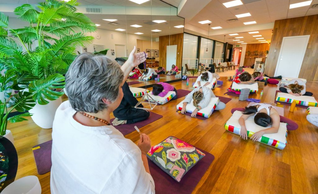 Revitalization Lounge - Yoga - 2